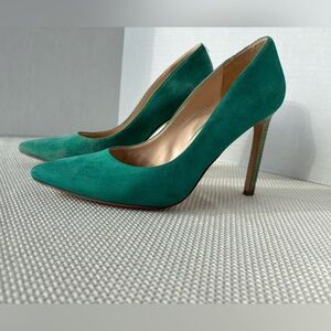 Nine West Green Suede Leather High Heels Size 7.5 Pointed Toe